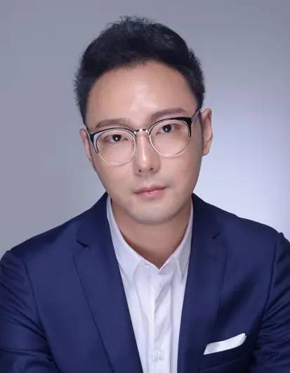 常凯的日常故事，友情、趣事与家的温馨瞬间